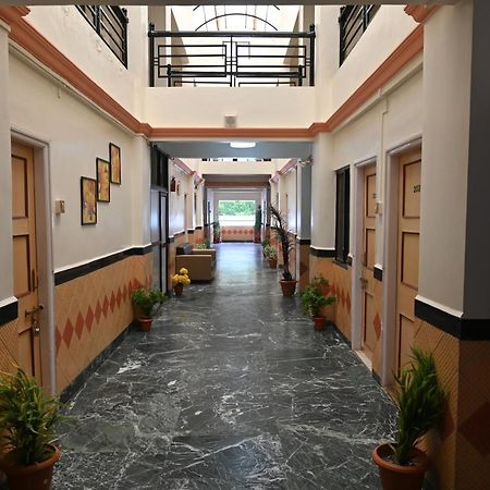Hotel Sai Yatri Trimbak Exterior photo