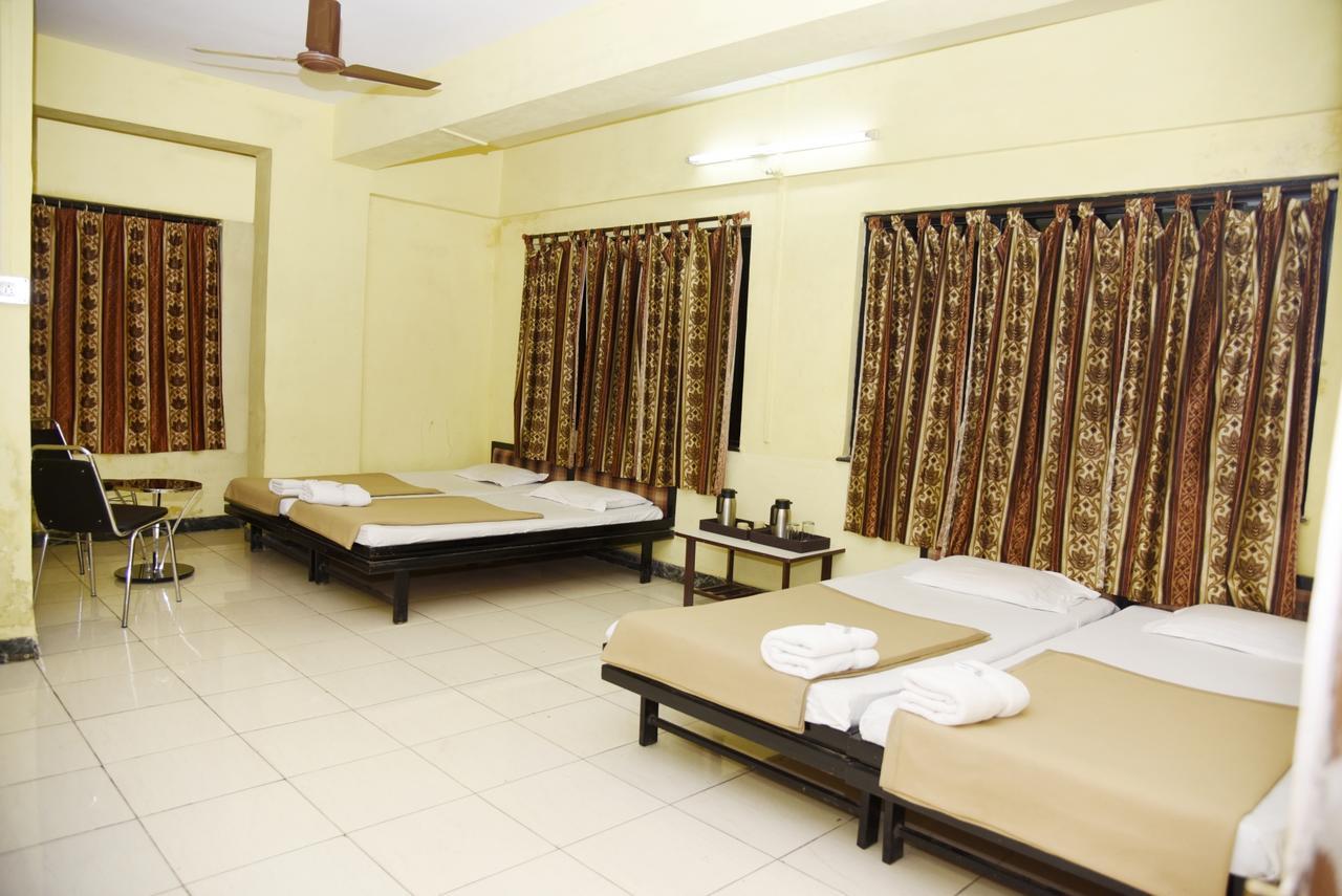 Hotel Sai Yatri Trimbak Exterior photo